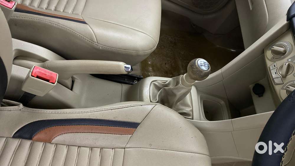 Maruti Suzuki Swift Dzire 2015-2017 Vdi, 2015, Diesel