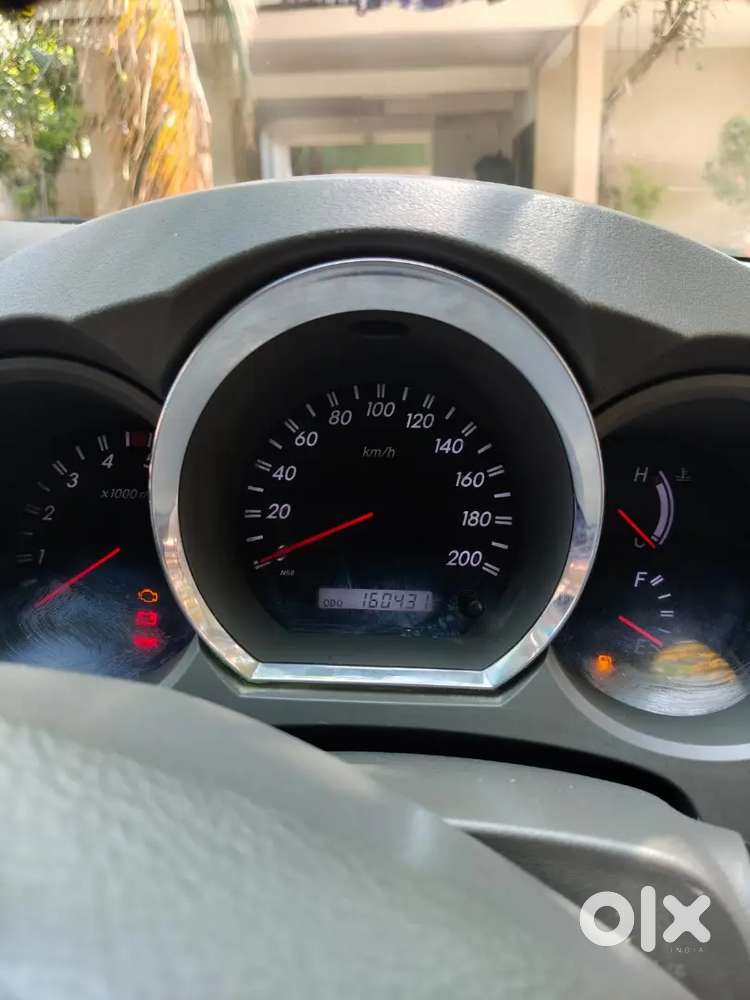 Toyota Fortuner 2010