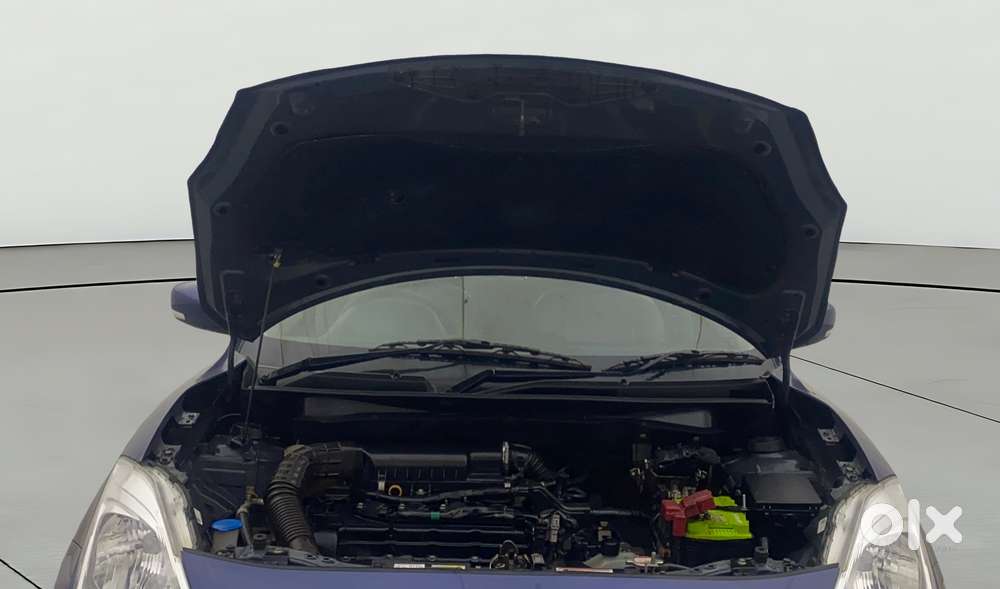 Maruti Suzuki Swift Dzire Amt Zxi, 2017, Petrol