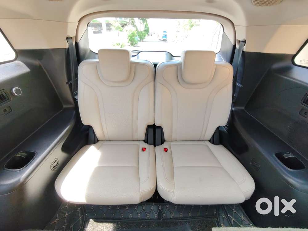 Mahindra Xuv700 2.2 Ax 7 Diesel At Luxury Pack Str, 2022, Diesel