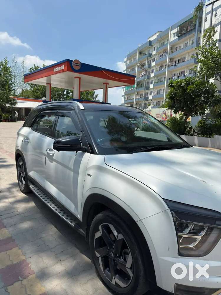Hyundai Alcazar Signature 1.5 Petrol 2027