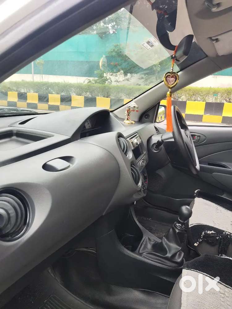 Toyota Etios Liva 2013