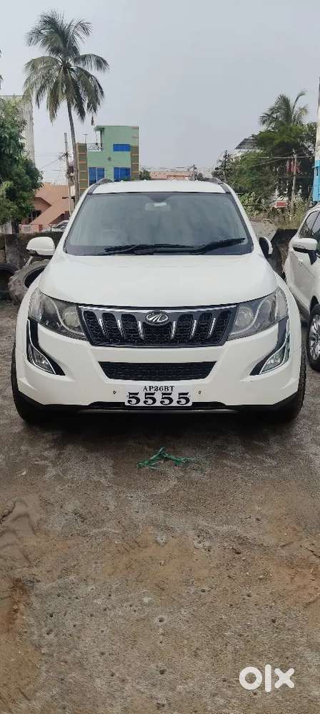 Mahindra Xuv500 2017 Diesel 180000 Km Driven
