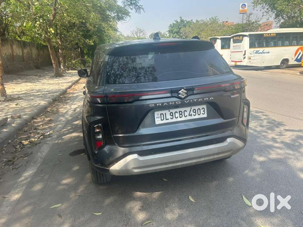 Maruti Suzuki Grand Vitara 2023 Petrol Well Maintained