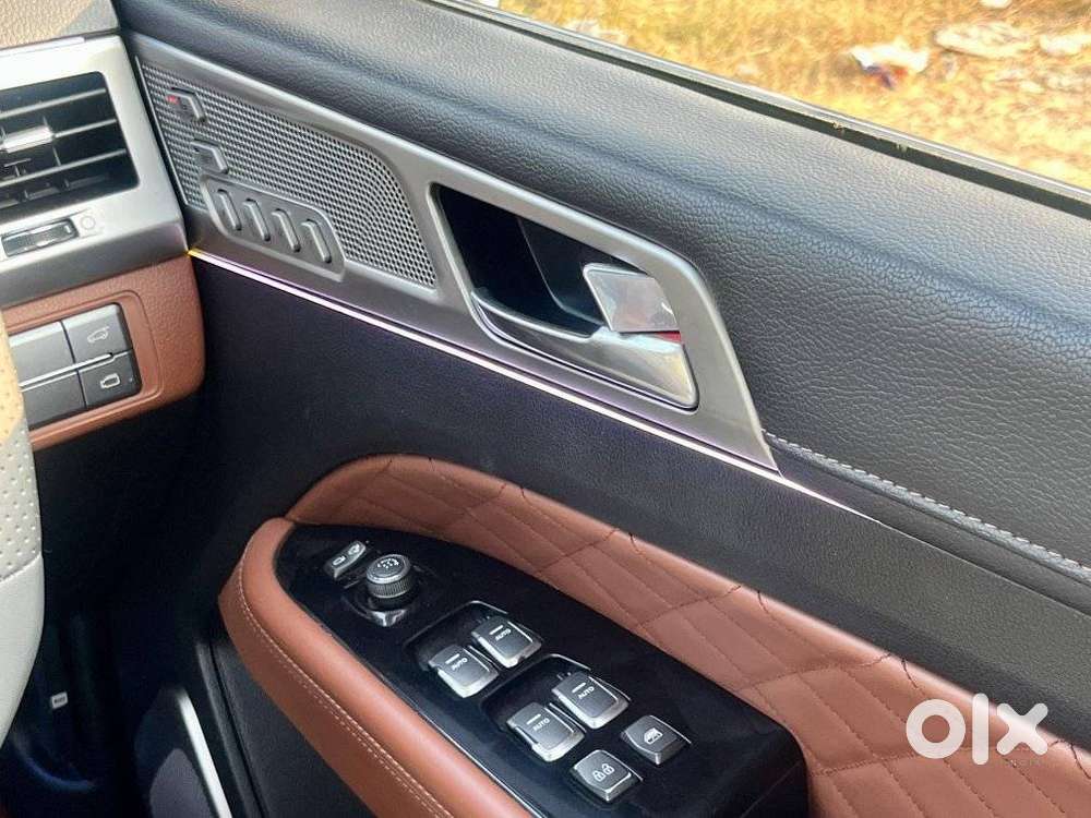 Mahindra Alturas G4 4wd At, 2019, Diesel