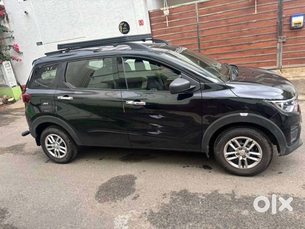 Renault Triber Rxl, 2025, Petrol