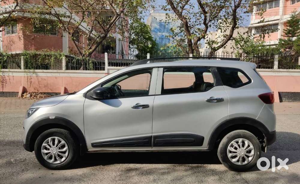 Renault Triber Rxl, 2022, Petrol