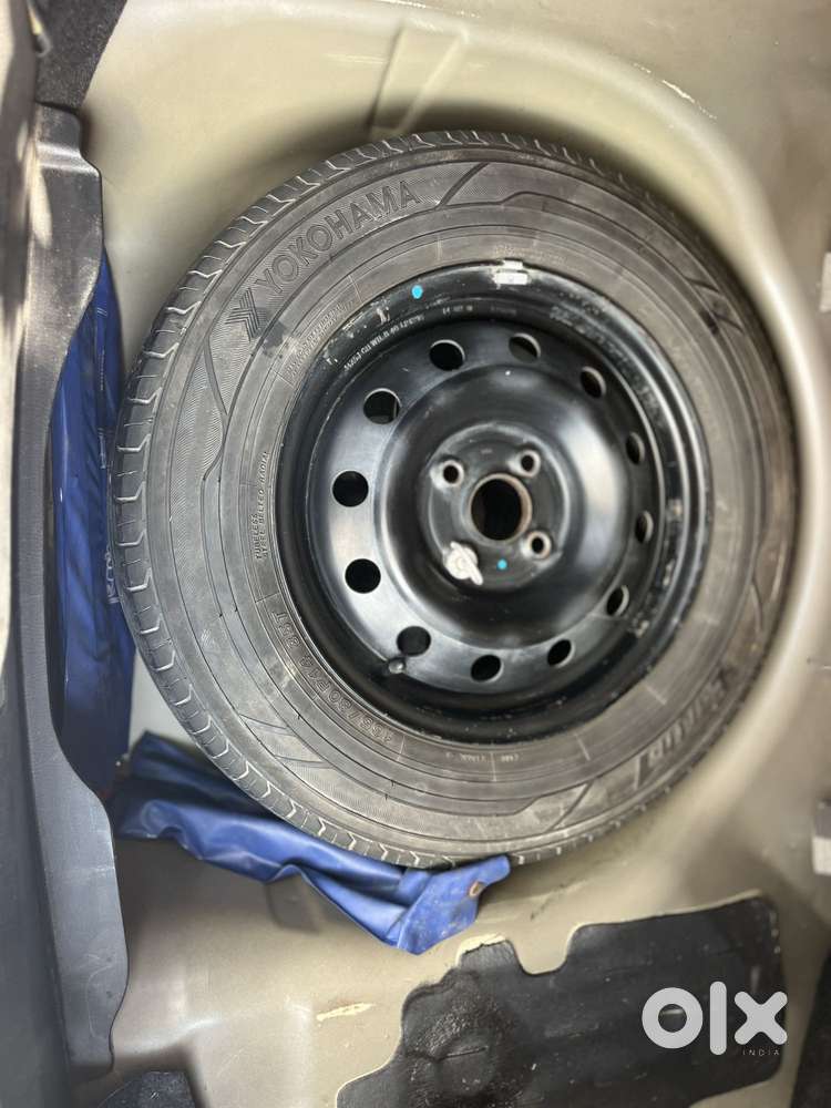 Maruti Suzuki Swift Dzire Vxi Optional, 2014, Petrol