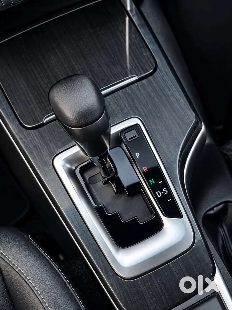 Toyota Fortuner [2021-ongoing] 2.7 2wd Petrol At, 2024, Petrol
