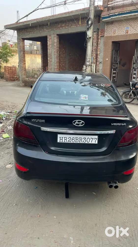 Hyundai Verna 2012
