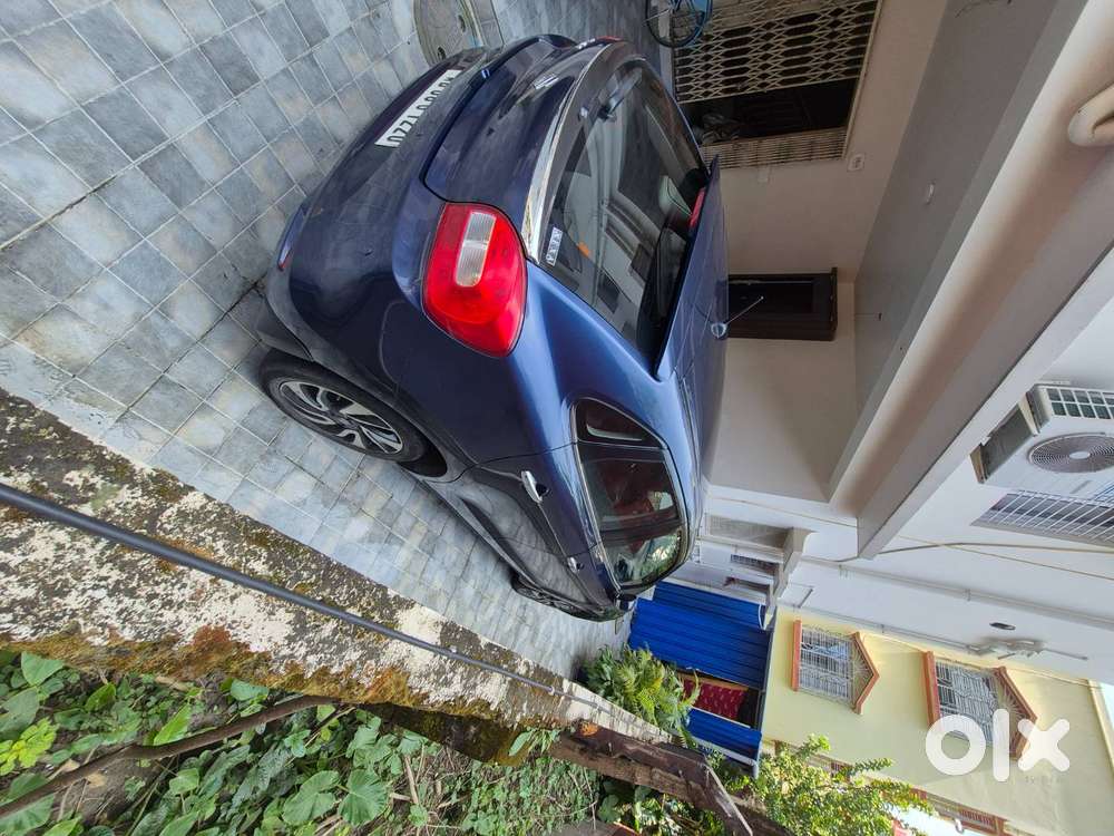 Excellent Condition Maruti Suzuki Baleno Zeta 2019 Nexa Blue For Sale