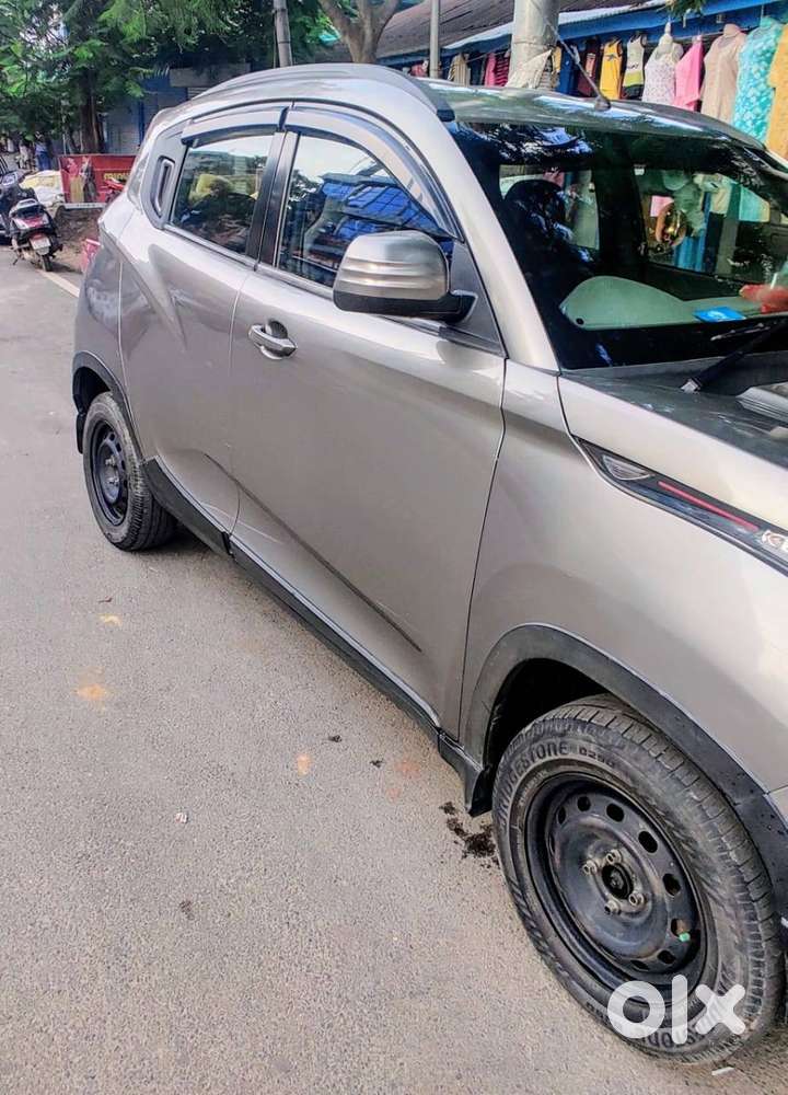 Mahindra Kuv100 Nxt 2016 Petrol 70000 Km Driven