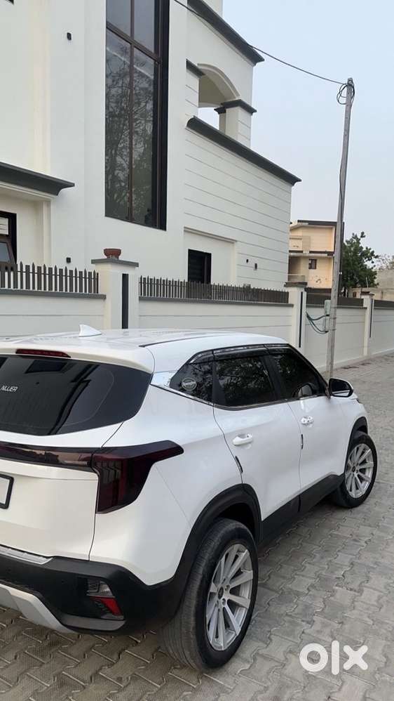 Kia Seltos Petrol 2024