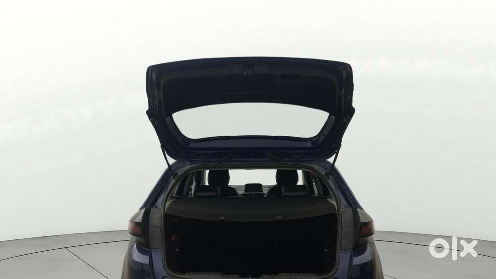 Tata Altroz Xz, 2023, Petrol