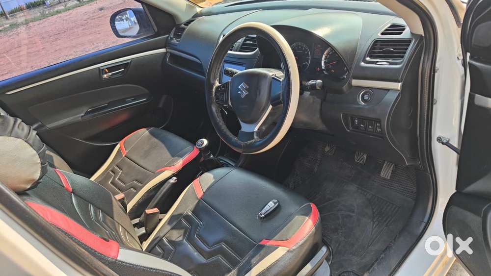 Maruti Suzuki Swift Vvt Zxi, 2017, Petrol