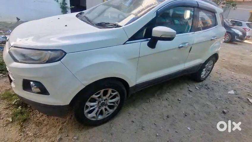 Ford Ecosport Petrol Automatic In Excellant Condition( 48000 Km, 2015)