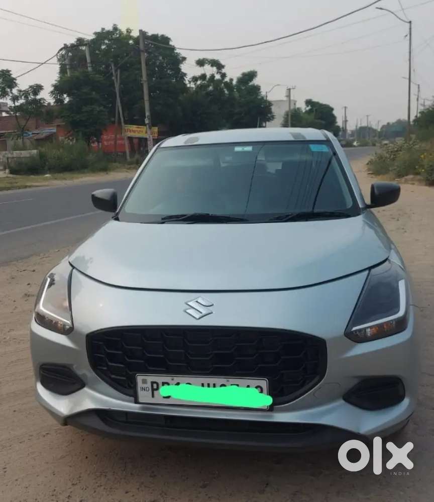 Swift Lxi ( Silver) December 2024 ( 5 Year Extend Warranty)