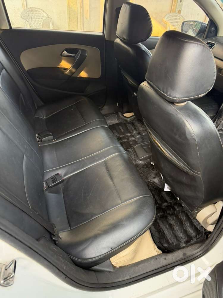 Volkswagen Polo Petrol Manual 2010