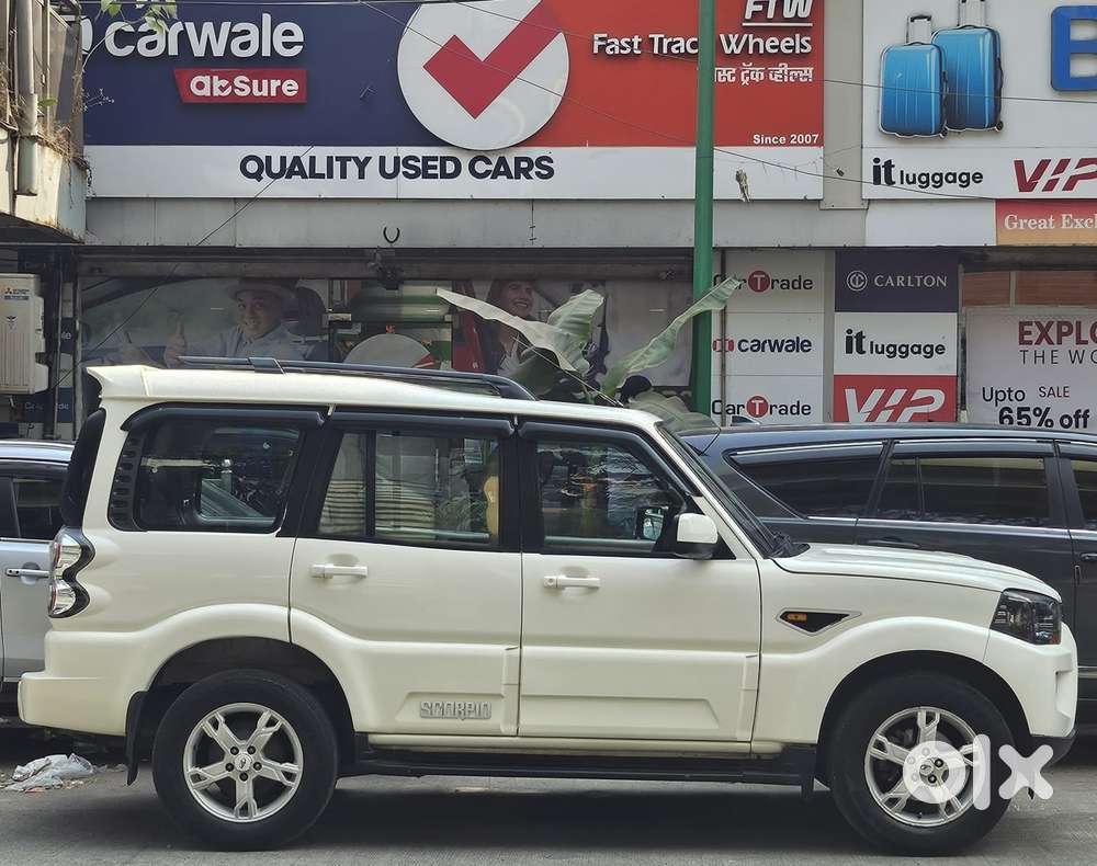 Mahindra Scorpio S10 8 Seater, 2016, Diesel