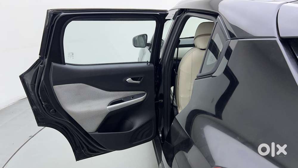 Nissan Magnite Xv Turbo, 2021, Petrol