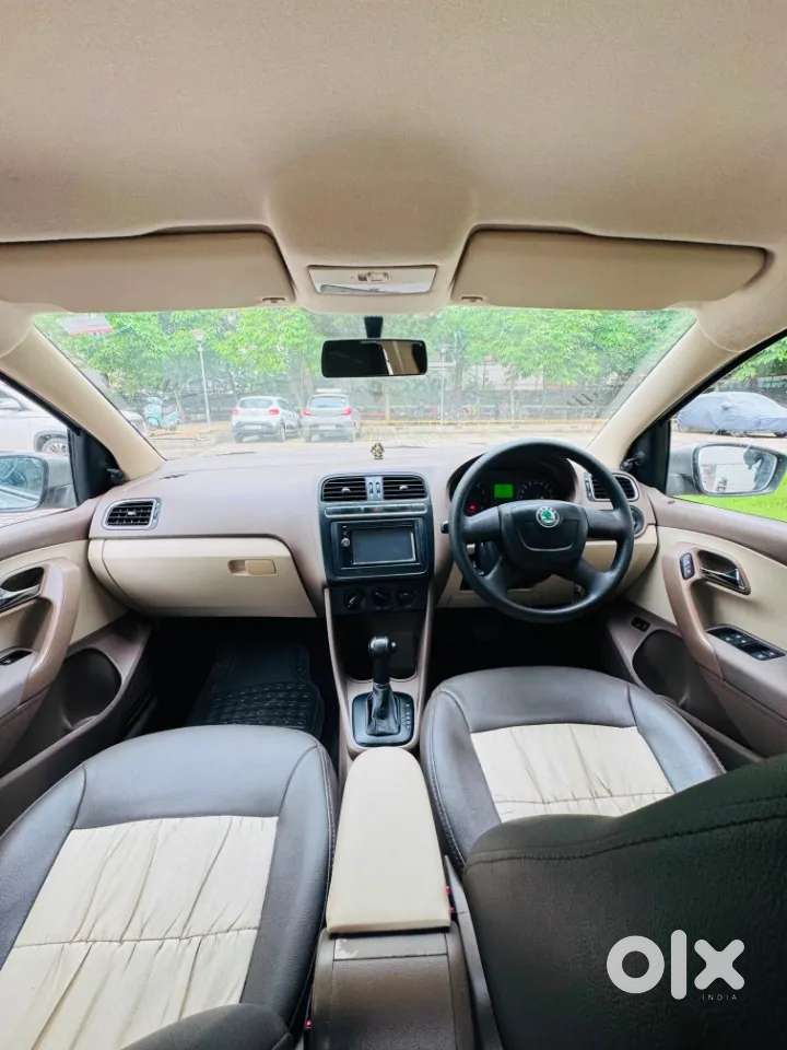 Skoda Rapid 1.6 Mpi At Ambition, 2013, Petrol