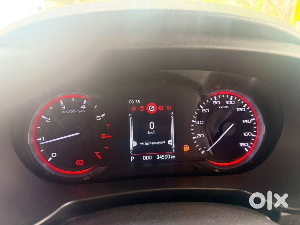 2024 Thar Lxt Petrol Automatic