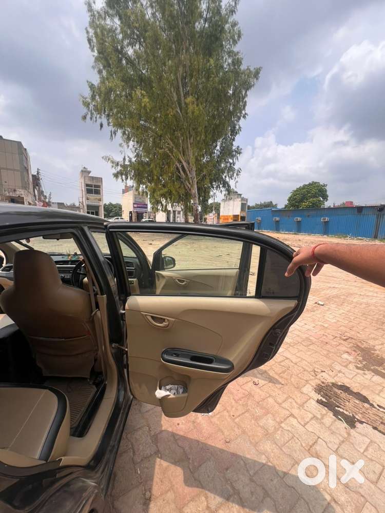 Honda Amaze 2017 Cng & Hybrids Well Maintained