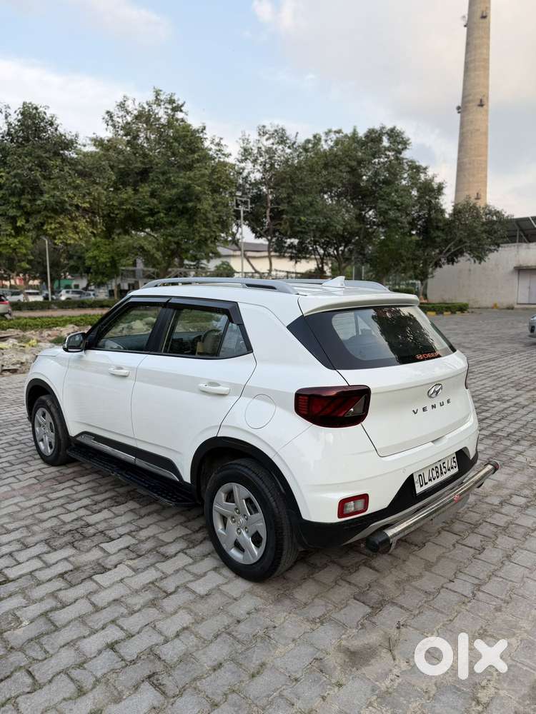 Hyundai Venue S Plus Mt 1.2 Kappa, 2021, Petrol