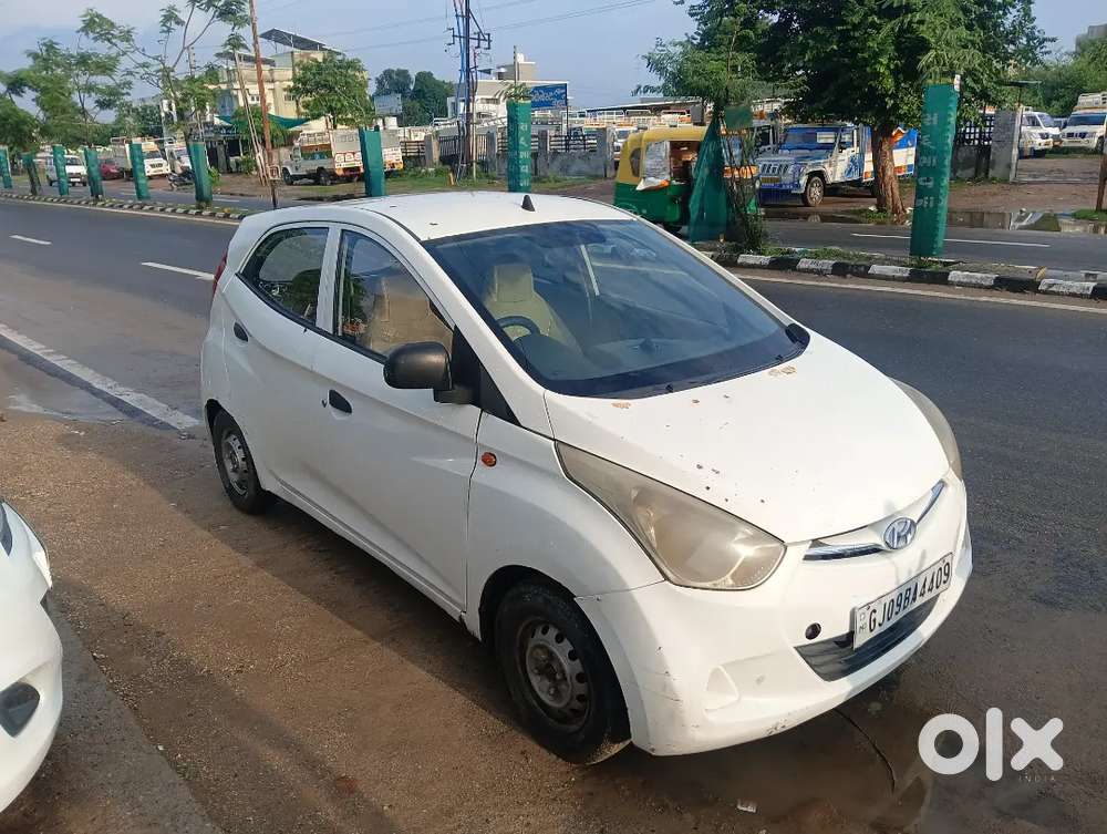 Hyundai Eon Magna+ 2012 Variant
