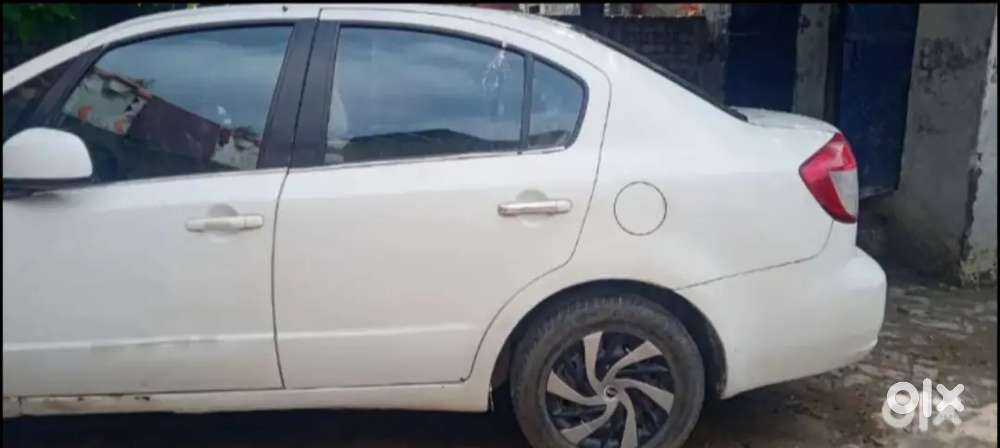 Maruti Suzuki Sx4 2010 New Tyer Back Camera Engine Ok Jise Leni Vo Sms