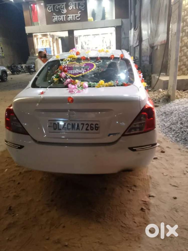 Nissan Sunny 2012