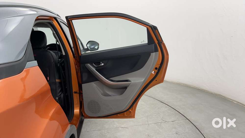 Tata Nexon 1.2 Revotron Xz Plus Dual Tone, 2019, Petrol