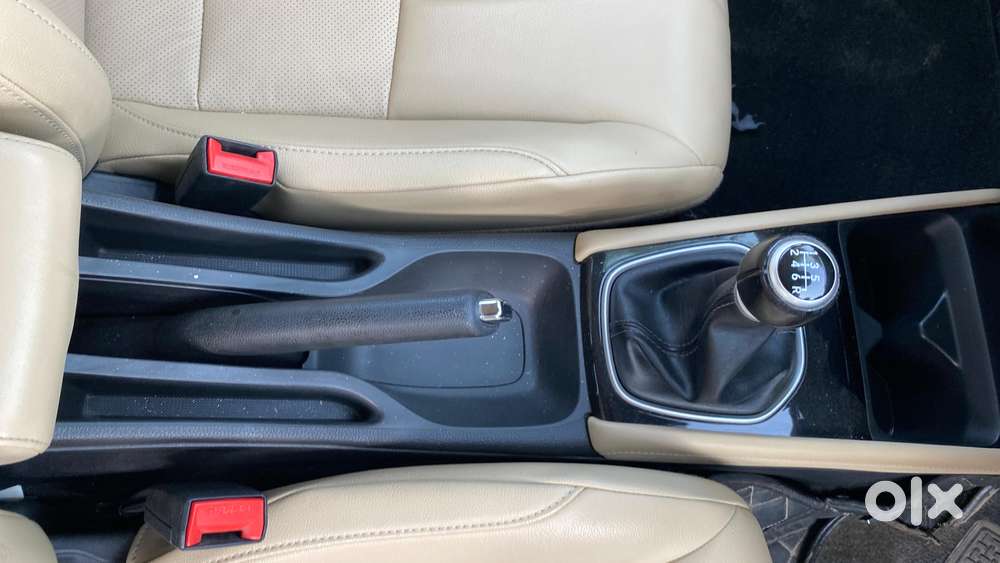 Honda City 1.5 Zx I-vtec Mt, 2023, Petrol
