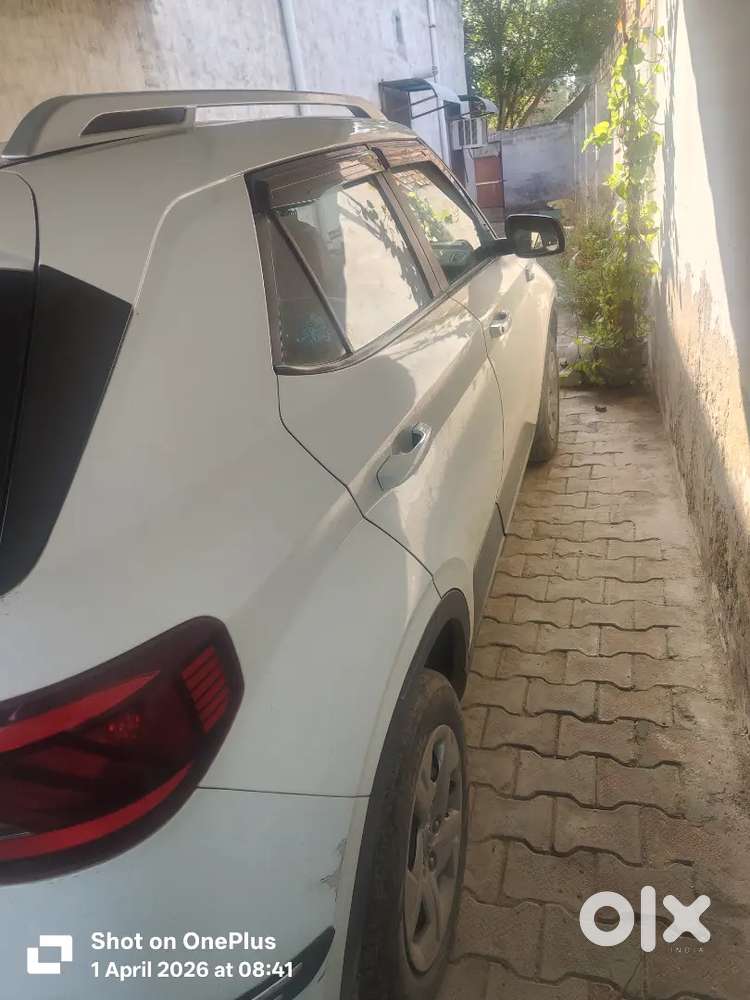 Hyundai Venue 2020 Petrol 50000 Km Driven