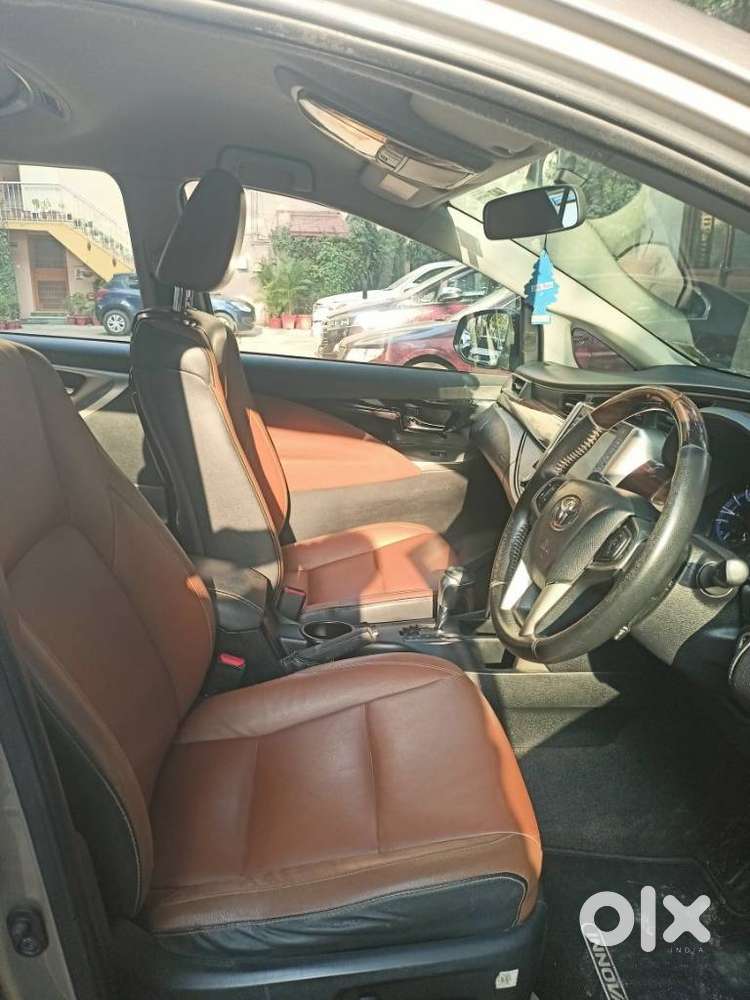 Toyota Innova Crysta 2.7 Zx At, 2016, Petrol