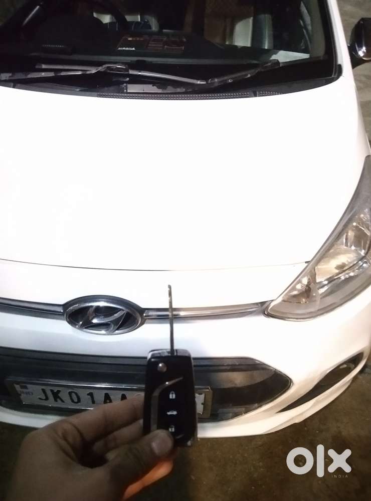 Hyundai Grand I10 2015 Diesel 95784 Km Driven