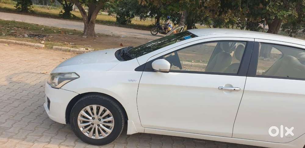 Ciaz Automatic Petrol Top Model White