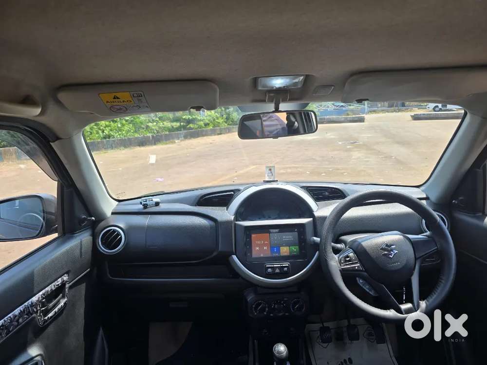 Maruti Suzuki S-presso Vxi +