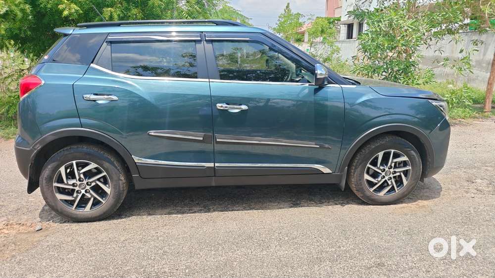 Mahindra Xuv300 1.2 W8 (o) Amt Petrol, 2022, Petrol