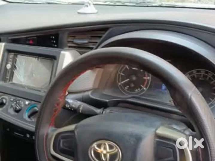 Toyota Innova Crysta 2.4 V 7 Str, 2017, Diesel
