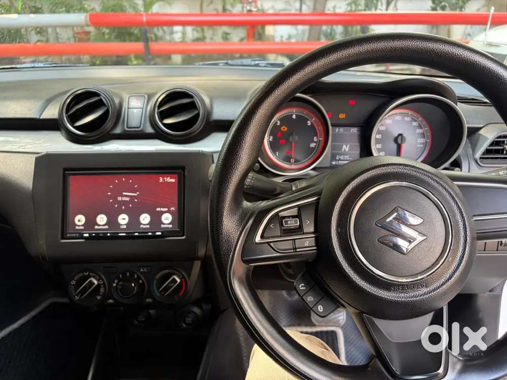 Maruti Suzuki Swift 2018 Diesel 65200 Km Driven - White Colour