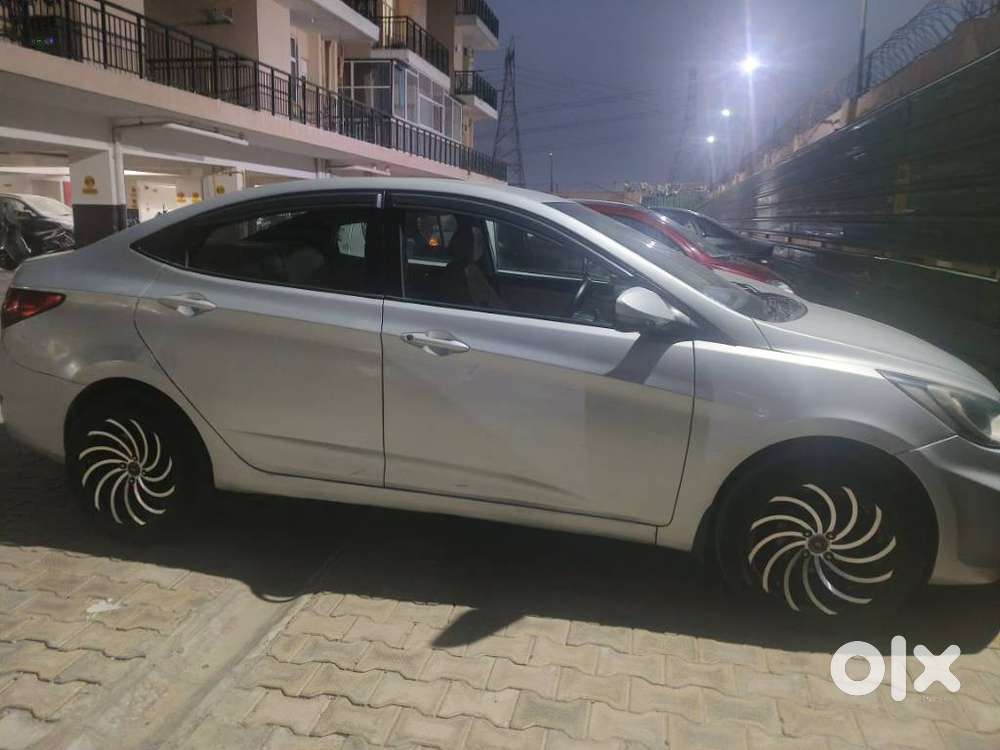 Hyundai Verna Fluidic 1.6 Vtvt Sx, 2013, Petrol