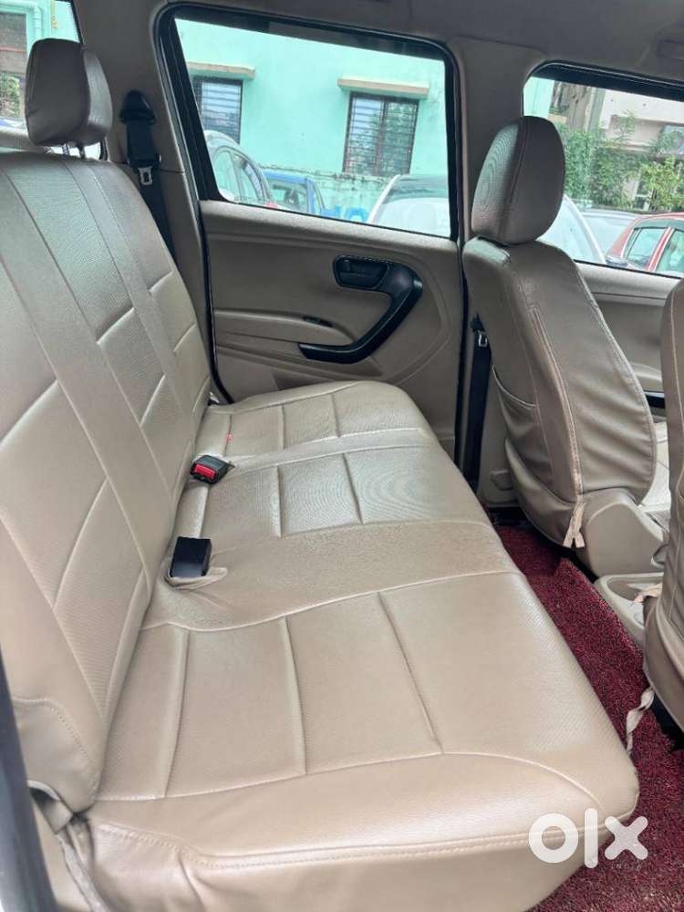 Mahindra Bolero Neo N8, 2022, Diesel