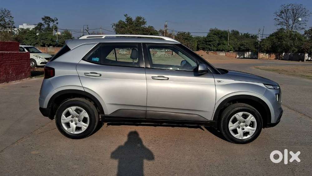 Hyundai Venue S 1.2 Petrol, 2019, Petrol