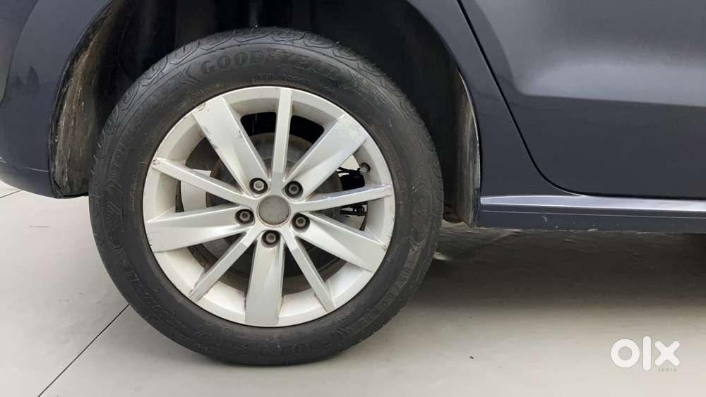 Volkswagen Polo 2009-2013 Petrol Highline 1.2l, 2015, Petrol