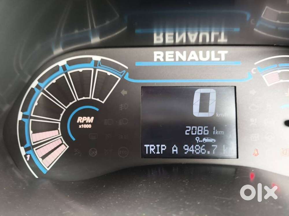 Renault Triber Rxt, 2022, Petrol