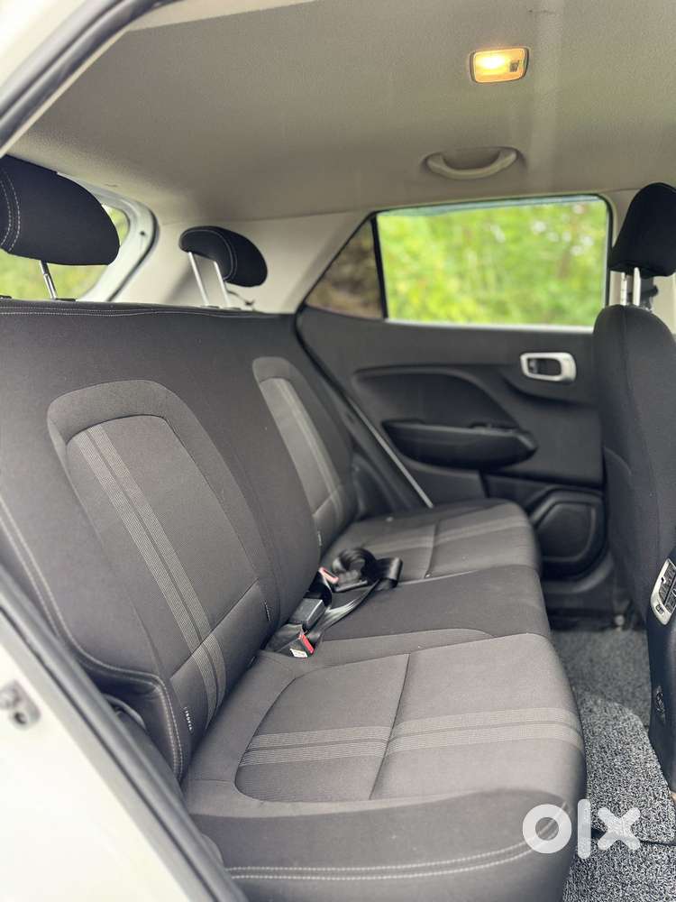 Hyundai Venue, 2021, Petrol