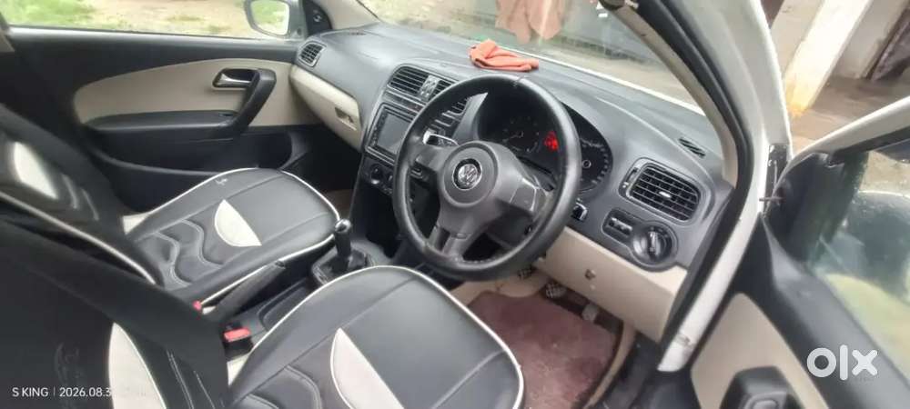 Volkswagen Polo [2012] Manual