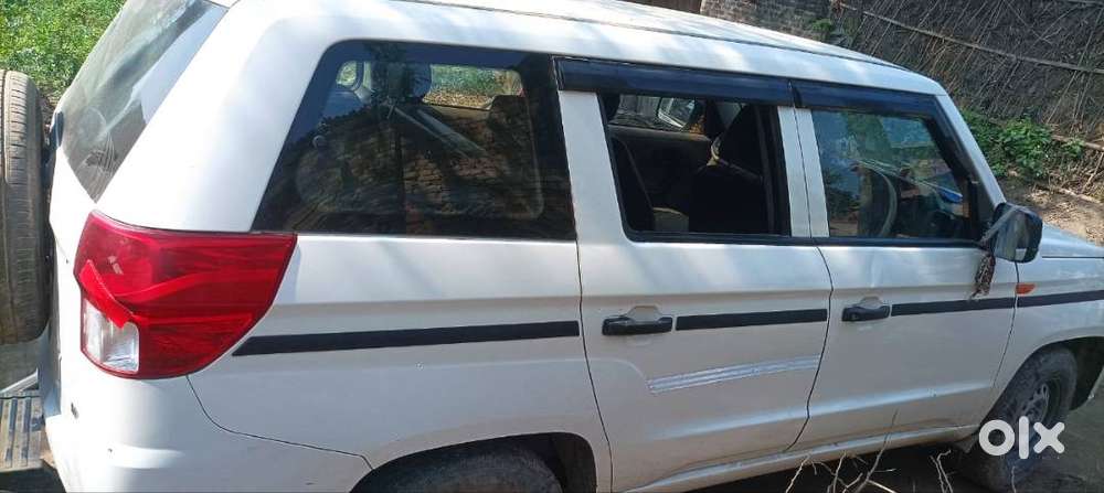 Bolero Neo Plus Ek Shandar Luxuri Gari Hai 9 Seater Gari Hai