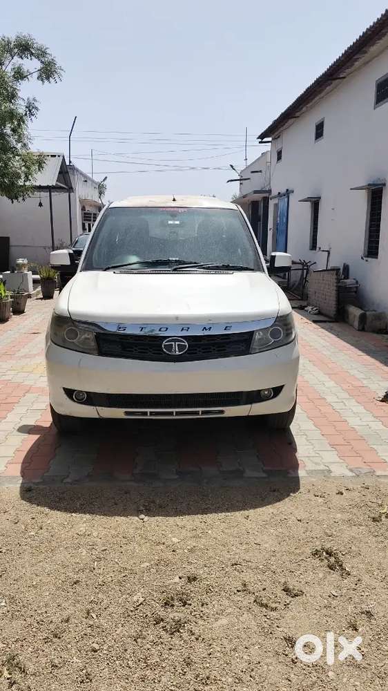 Tata Safari Storme 2015 Diesel 120000 Km Driven